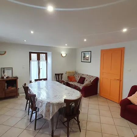 - Grand 27 Pers * Rochesson